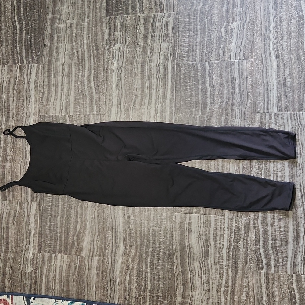 PAC 1980 black athletic onesie size medium